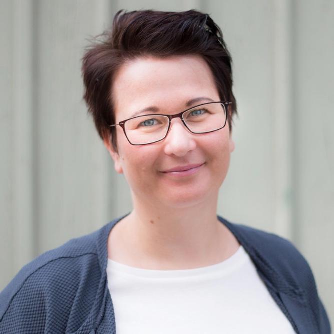 Ein Portrait von der GFK-Trainerin Julia Ott.